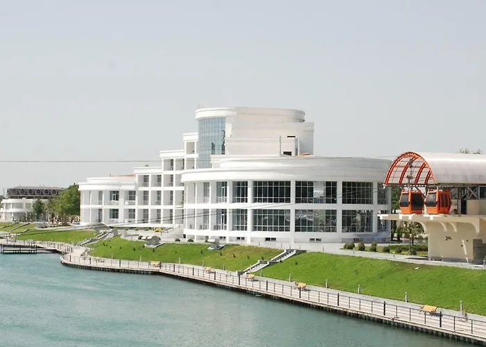 Agsaray Deluxe Hotel & Spa
